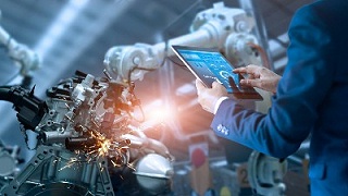 高效、穩(wěn)定、智能丨靈科激光塑料焊接機引領(lǐng)技術(shù)風潮